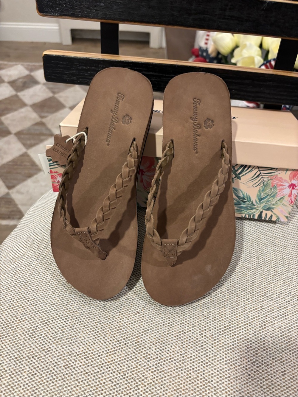 Women's Tommy Bahama Braided Strap Brown Elliot Flip Flop Sandals - Size 7 1/2 - Picture 4 of 12